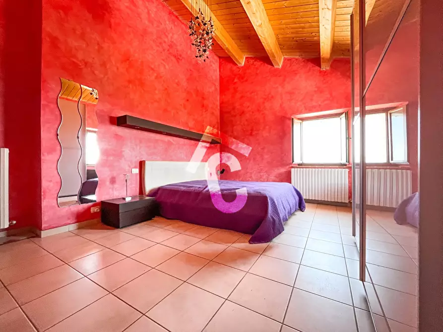 Immagine 10 di Rustico / casale in vendita  a Maiolati Spontini