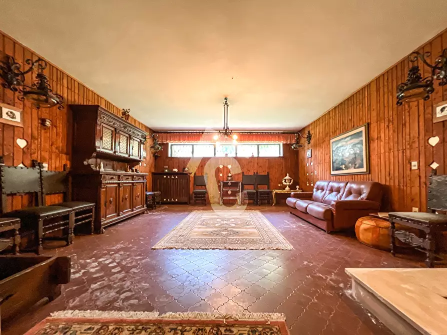 Immagine 43 di Villa in vendita  a Jesi