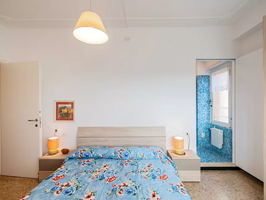 Immagine 22 di Pentalocale in affitto  in Via delle Azalee 3 a Finale Ligure