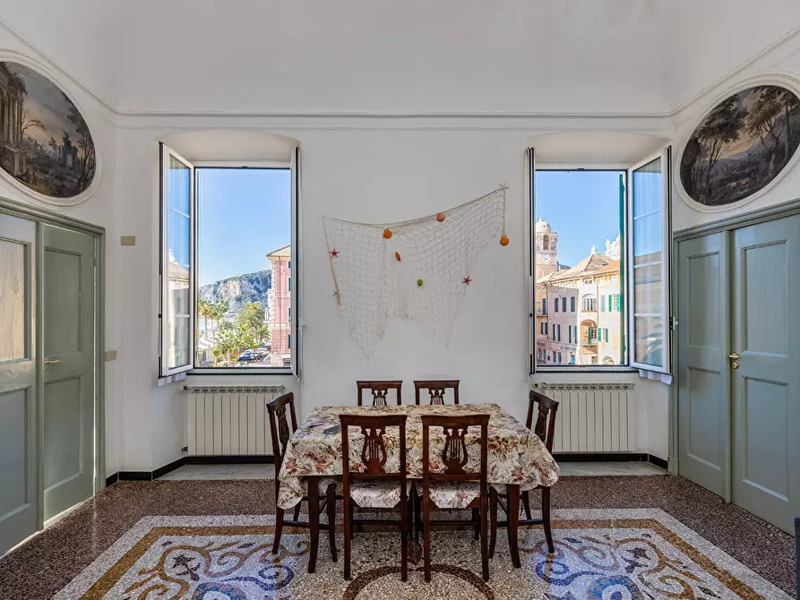 Immagine 3 di Trilocale in affitto  in Piazza Vittorio Emanuele II a Finale Ligure