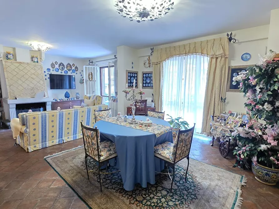 Immagine 23 di Villa in vendita  a Aci Castello