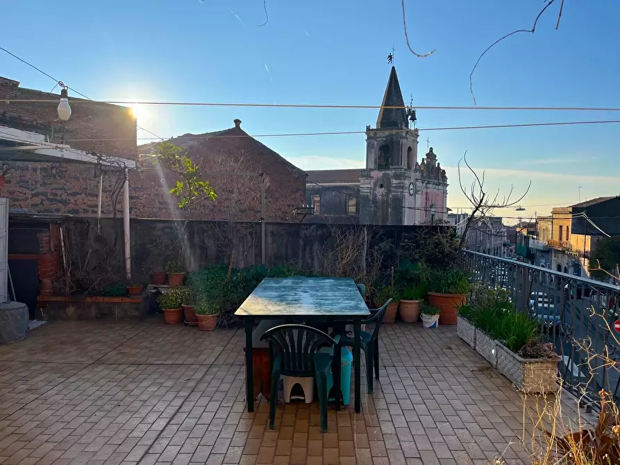 Immagine 1 di Appartamento in vendita  in Via Roma 6 a Gravina Di Catania