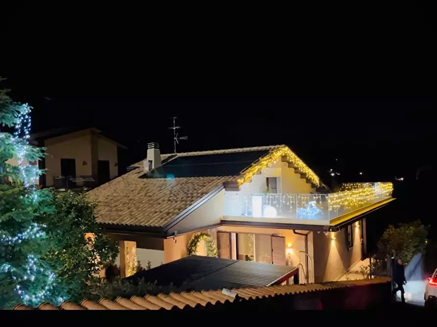 Immagine 25 di Villa in vendita  a Nicolosi