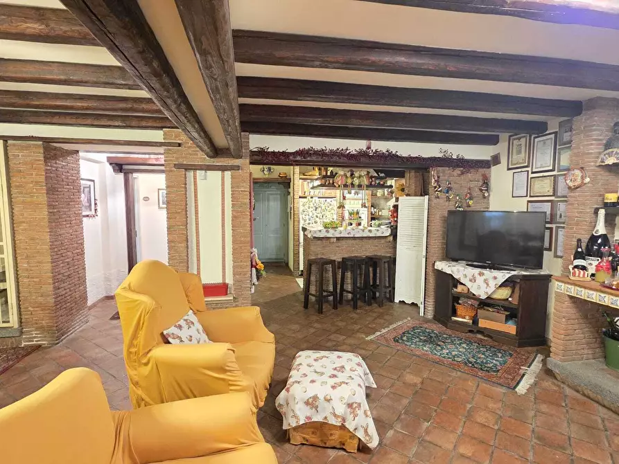 Immagine 25 di Villa in vendita  a Aci Castello