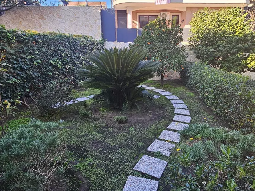 Immagine 7 di Villa in vendita  a Mascalucia