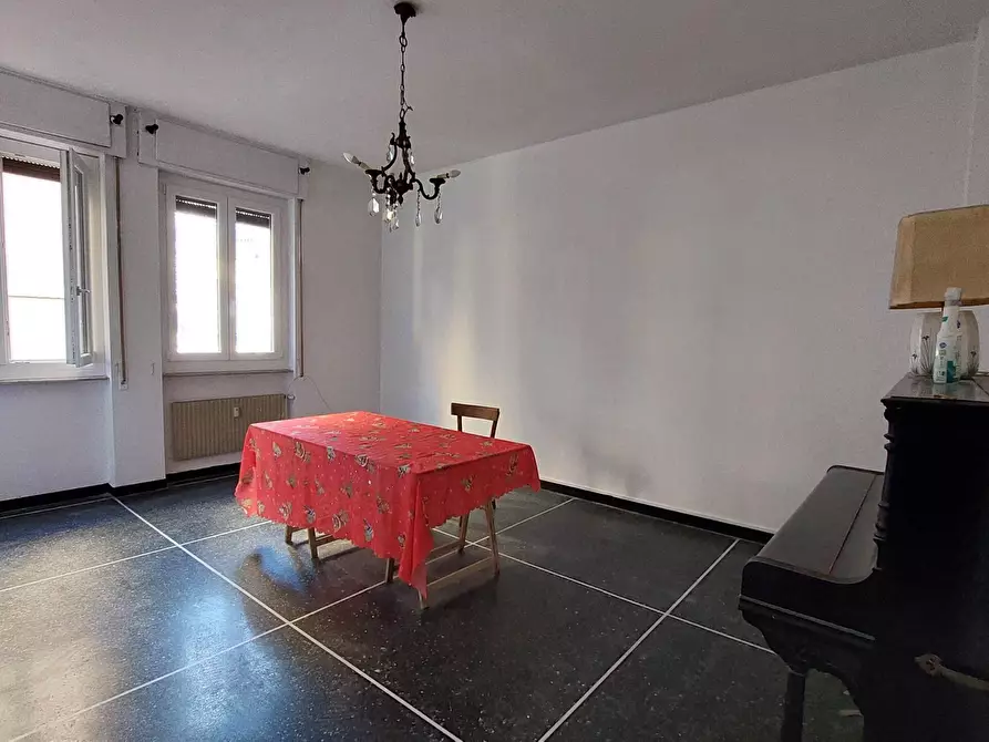 Immagine 2 di Trilocale in vendita  in Via Aurelio Robino a Genova