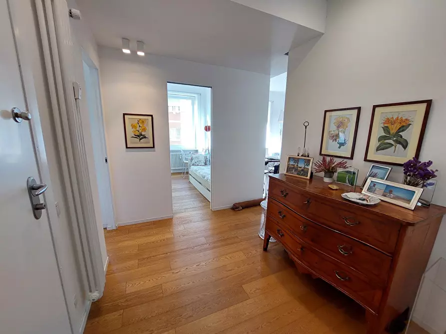 Immagine 8 di Trilocale in vendita  in Via Ameglia a Genova