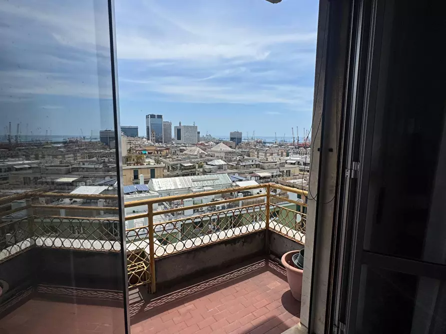 Immagine 22 di Pentalocale in vendita  a Genova