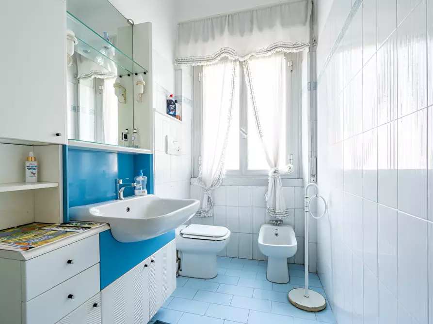 Immagine 57 di Quadrilocale in vendita  in Via Sturla 54 a Genova