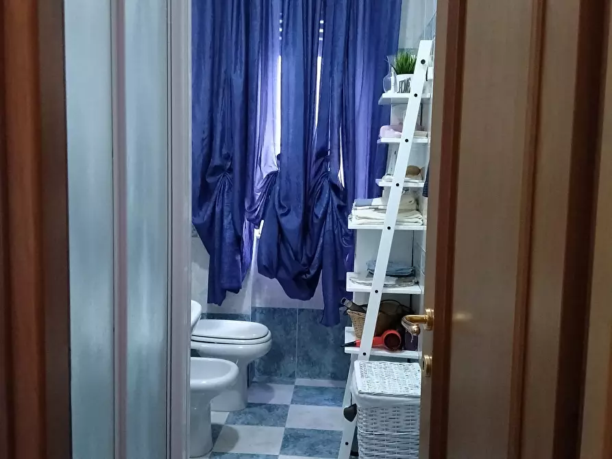 Immagine 36 di Bilocale in vendita  in Via delle Gavette a Genova