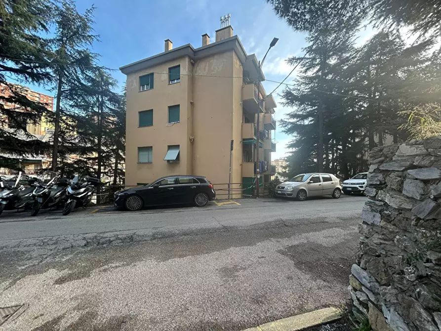 Immagine 22 di Quadrilocale in vendita  a Genova