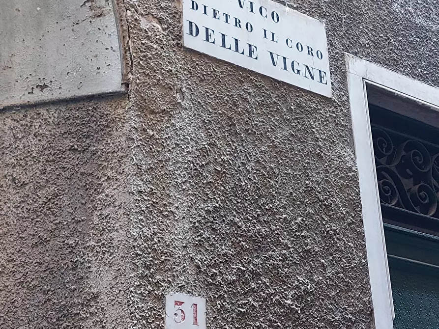 Immagine 19 di Bilocale in vendita  in Vico del Papa 2 a Genova