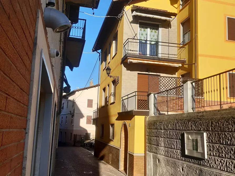 Immagine 34 di Porzione di casa in vendita  in vico Colombo 1 a Bosio