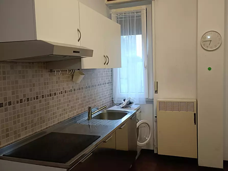 Immagine 21 di Bilocale in vendita  in Via all'Asilo Davide e Delfina Garbarino 2 a Genova