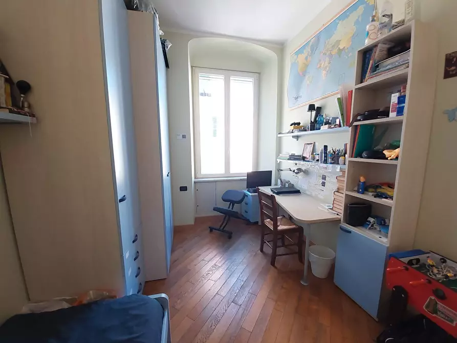 Immagine 19 di Quadrilocale in vendita  in Via Nino Bixio 4 a Genova