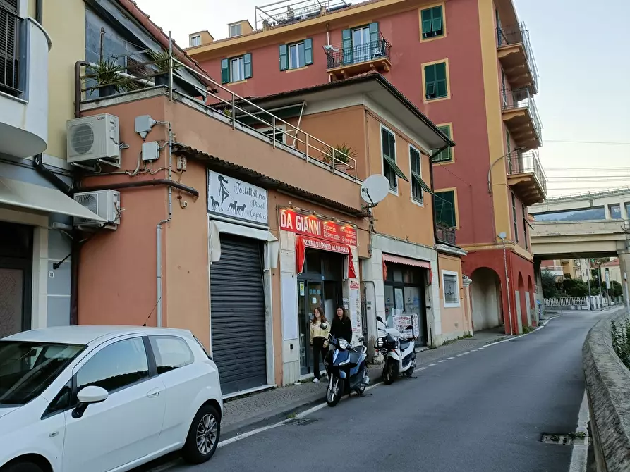 Immagine 1 di Pizzeria / Pub in vendita  in Via Monte Grappa 2 a Varazze