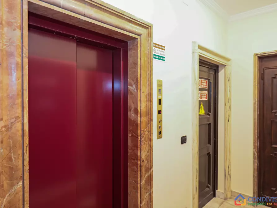 Immagine 52 di Albergo/B&B/Residence in affitto  in Piazza della Nunziata 5 a Genova