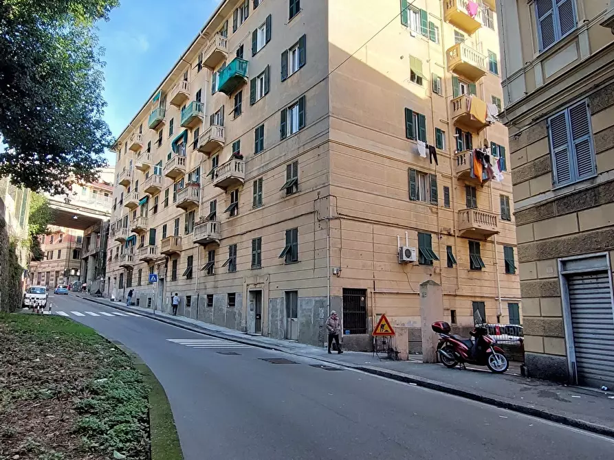 Immagine 38 di Trilocale in vendita  in Corso Luigi Andrea Martinetti a Genova