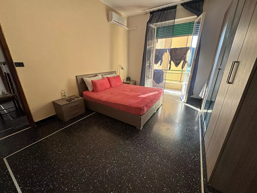 Immagine 9 di Bilocale in vendita  a Genova