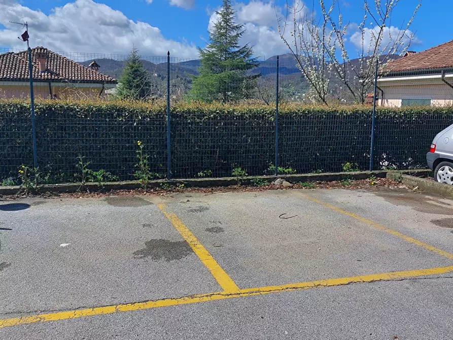 Immagine 52 di Trilocale in vendita  in Piazza Eugenio Marchese a Busalla