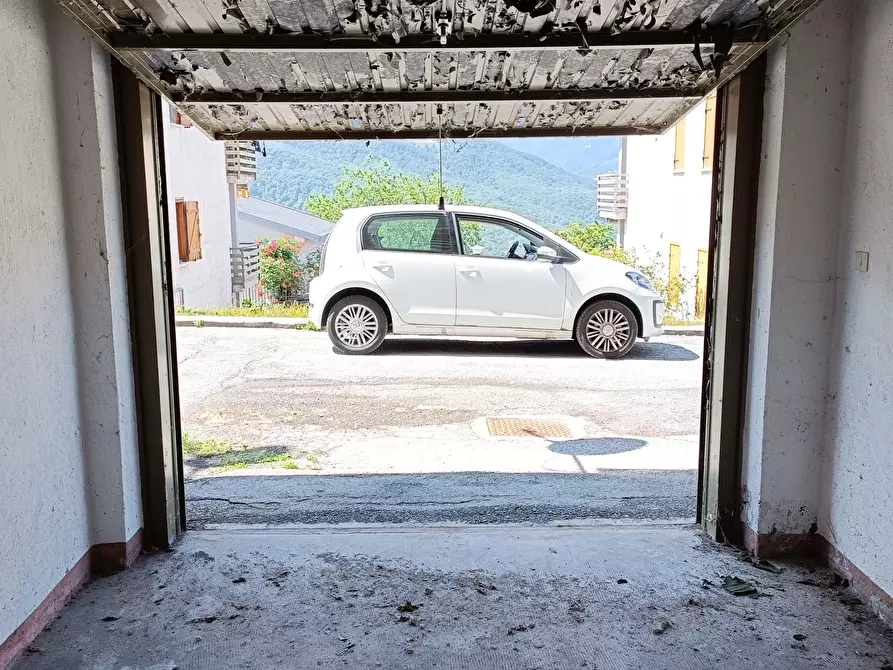 Immagine 43 di Appartamento in vendita  in Salita San Salnatore 52 a Roburent