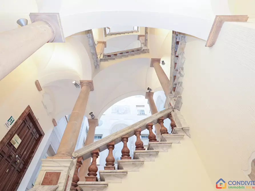 Immagine 31 di Albergo/B&B/Residence in affitto  in Piazza della Nunziata 5 a Genova