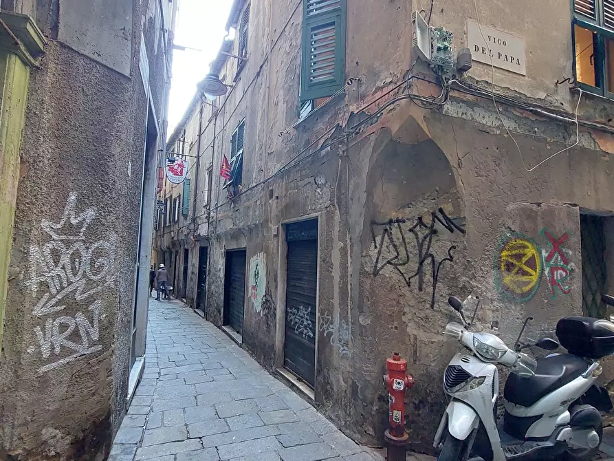 Immagine 15 di Bilocale in vendita  in Vico del Papa 2 a Genova