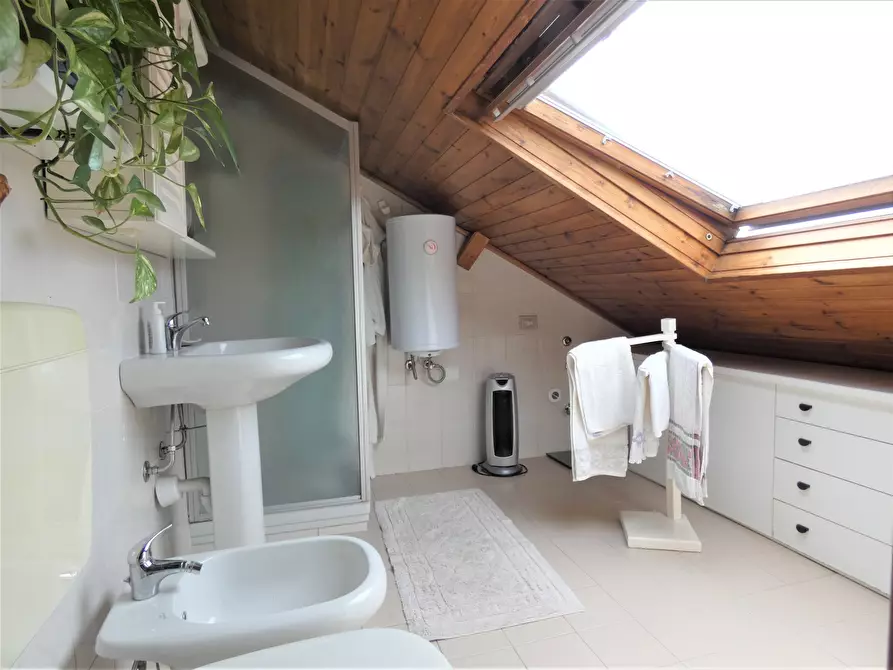 Immagine 20 di Appartamento in vendita  in Via Isonzo 16 a Loano