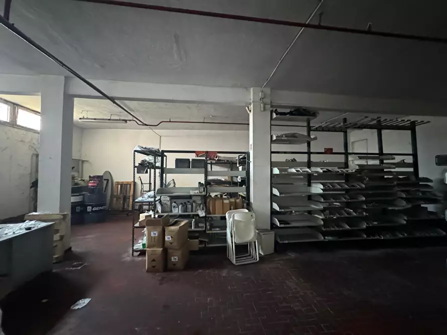 Immagine 5 di Capannone industriale in vendita  in Corso Europa 347 a Genova