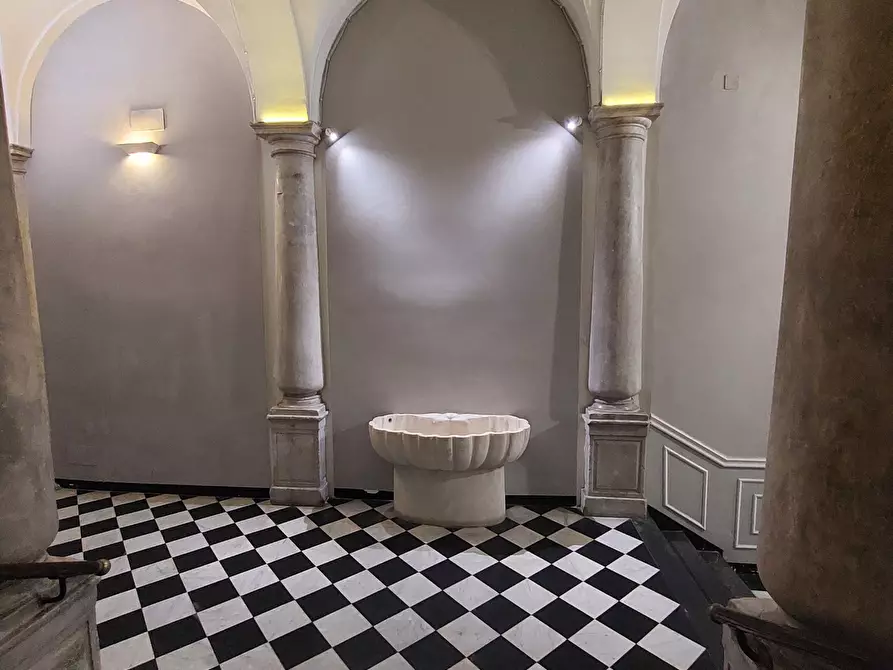 Immagine 29 di Bilocale in vendita  in Via Lomellini a Genova