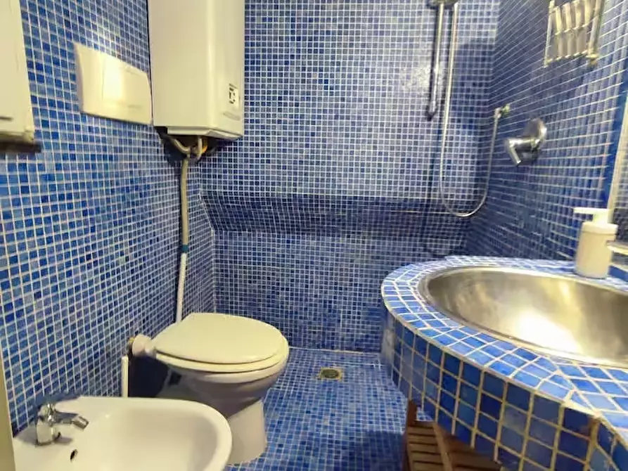 Immagine 15 di Appartamento in affitto  a Genova