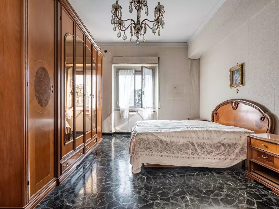 Immagine 52 di Quadrilocale in vendita  in Via Sturla 54 a Genova