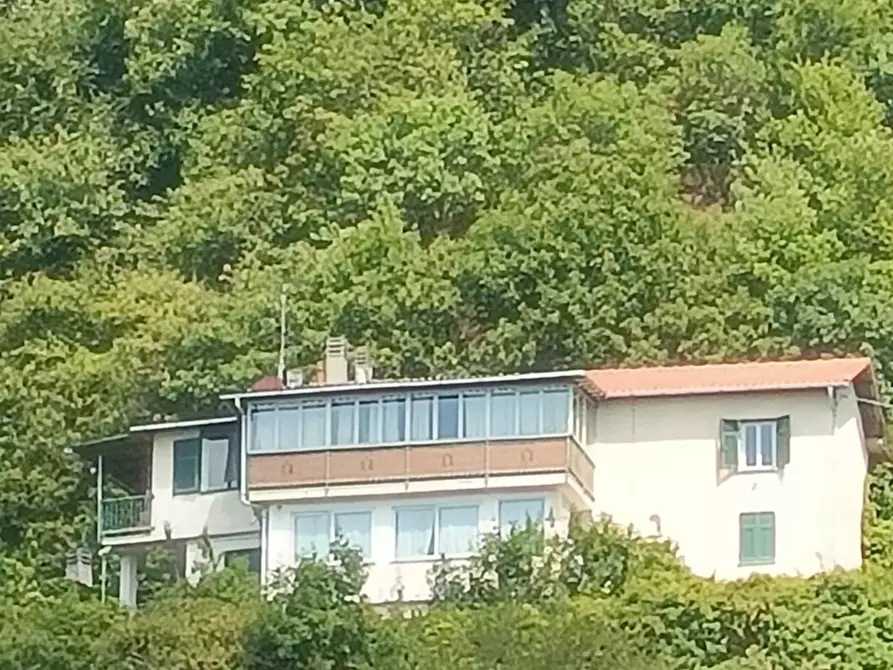 Immagine 1 di Casa bifamiliare in vendita  in Via Gino Pellegrini 14 a Varazze
