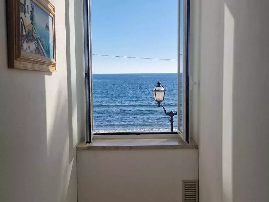 Immagine 13 di Bilocale in affitto  in Via Roma 3 a Alassio