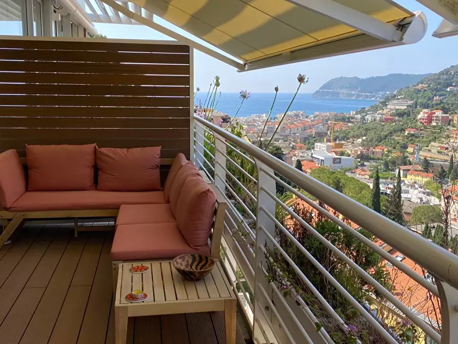 Immagine 1 di Bilocale in affitto  in VIA ADELASIA 101 a Alassio