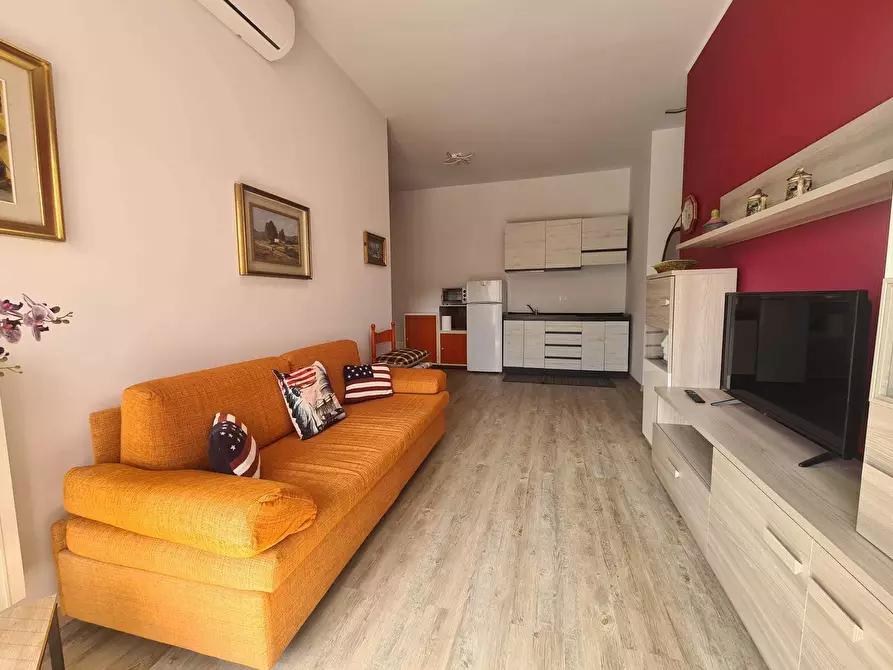 Immagine 4 di Trilocale in vendita  in Via Cristoforo Colombo 5 a Andora