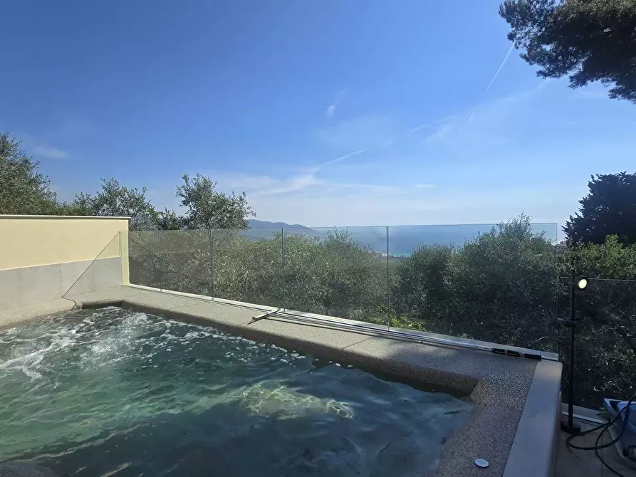 Immagine 24 di Villa in vendita  in Via San Leonardo 51 a Diano Marina