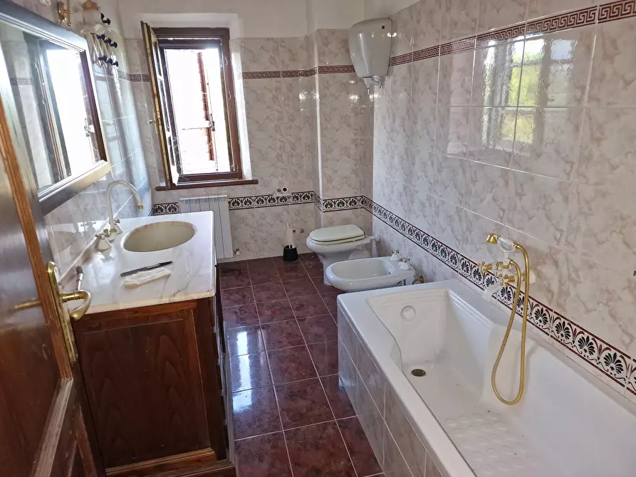 Immagine 42 di Rustico / casale in vendita  in Località Cantagallina Alta 11 a Castiglione Del Lago