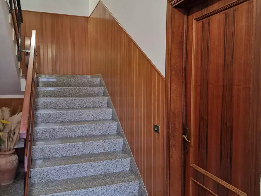 Immagine 4 di Casa bifamiliare in vendita  in Viale Ranchi 2 a Umbertide