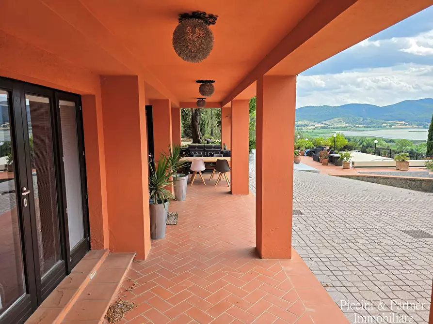 Immagine 11 di Villa in vendita  in Via Marzabotto 11 a Magione