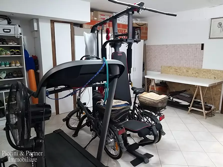 Immagine 29 di Villetta a schiera in vendita  in Via degli Artigiani a Castiglione Del Lago