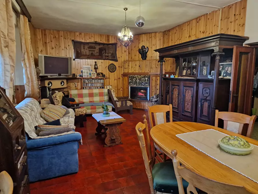 Immagine 6 di Pentalocale in vendita  in Località Gosparini a Tuoro Sul Trasimeno