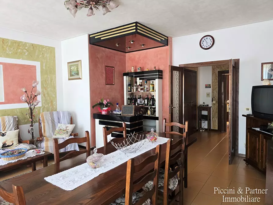 Immagine 7 di Pentalocale in vendita  in Via Italia a Torrita Di Siena