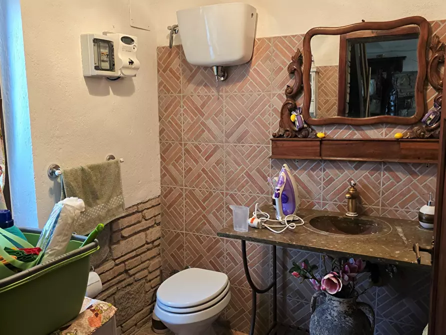 Immagine 32 di Villa in vendita  in Via IV Novembre 15 a Passignano Sul Trasimeno