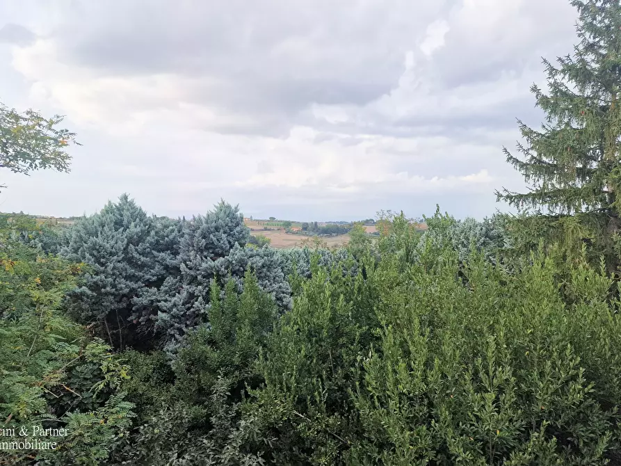 Immagine 33 di Pentalocale in vendita  in Via dei Partigiani 57 a Castiglione Del Lago