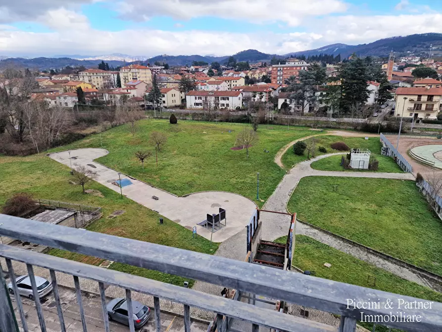 Immagine 55 di Attico in vendita  in Via della Robbia a Città Di Castello