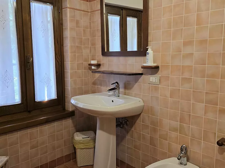 Immagine 58 di Rustico / casale in vendita  in Strada Ponte Resina - Monte Acutello 1 a Perugia