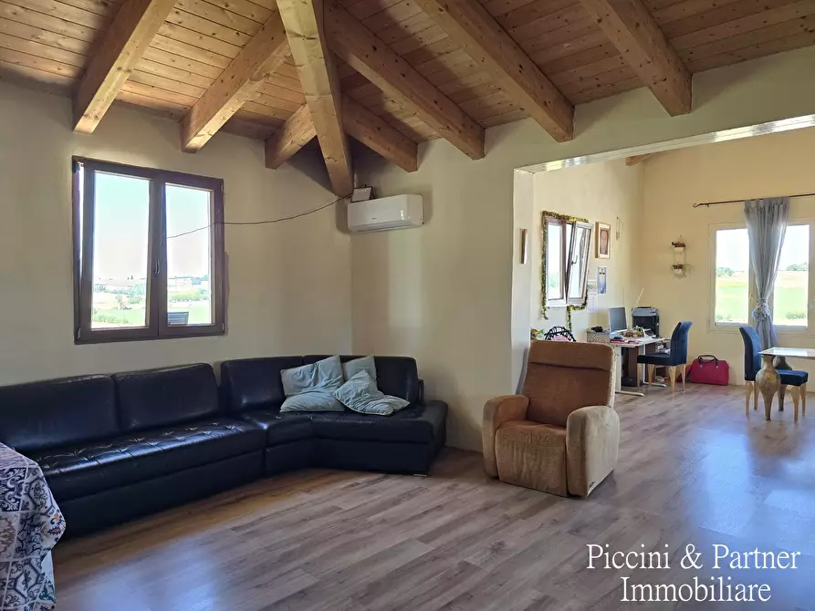 Immagine 18 di Rustico / casale in vendita  in Strada Settevalli 1157 a Perugia
