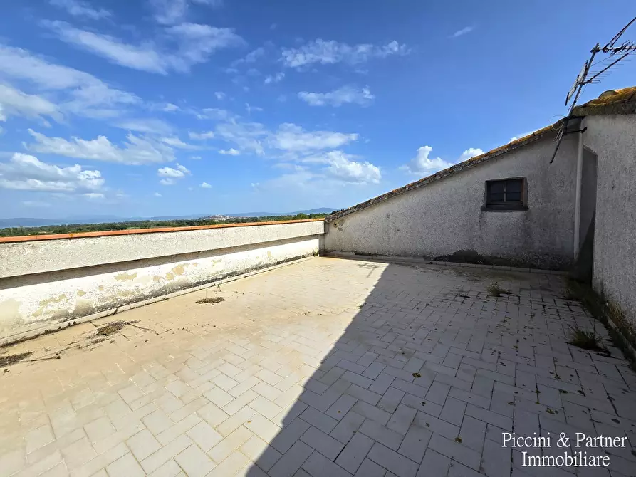 Immagine 91 di Rustico / casale in vendita  in Via Paganico 2 a Castiglione Del Lago