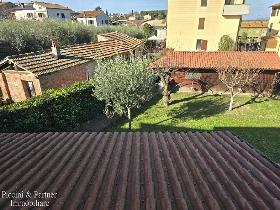 Immagine 44 di Casa bifamiliare in vendita  in Piazzale Umbria a Castiglione Del Lago